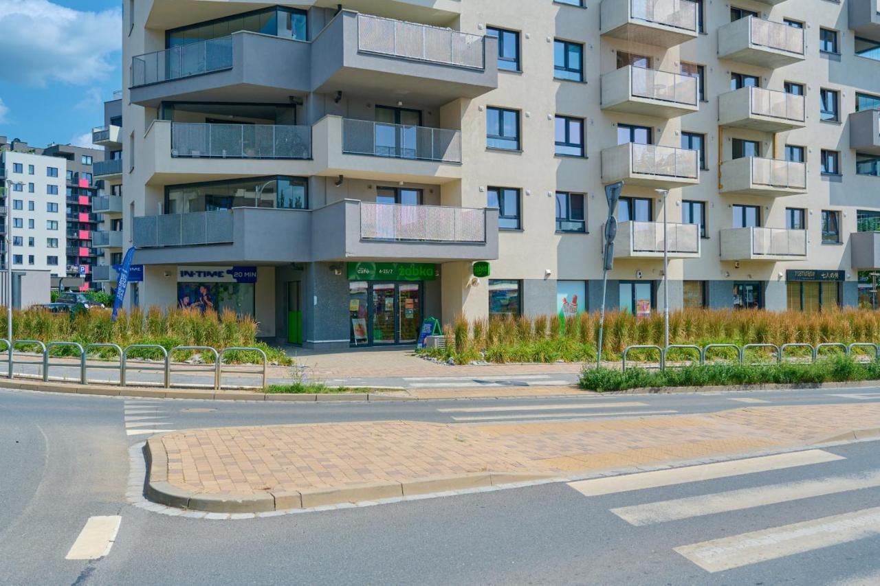 Spacious Apartment With Balcony Near The Slavic Hill Wroclaw By Renters Prestige Exterior foto